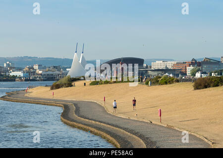 A general view of Cardiff Bay barrage following weeks of hot weather and no rain in Cardiff, Wales, UK. Stock Photo