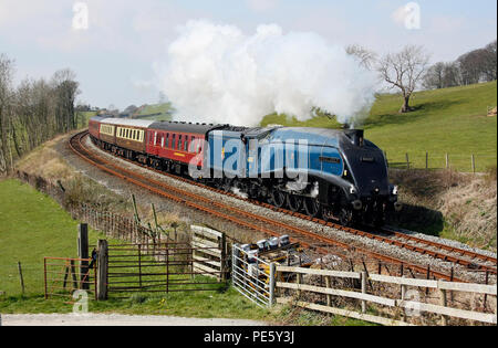 60007 passes Starricks Farm with a loaded test train. Stock Photo