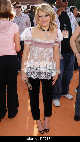 Hilary Duff  arriving at the 18th Nickelodeon Awards Annual Kids Choice at the Pauley Pavillon at UCLA in Los Angeles. April 2, 2005.DuffHilary022 Red Carpet Event, Vertical, USA, Film Industry, Celebrities,  Photography, Bestof, Arts Culture and Entertainment, Topix Celebrities fashion /  Vertical, Best of, Event in Hollywood Life - California,  Red Carpet and backstage, USA, Film Industry, Celebrities,  movie celebrities, TV celebrities, Music celebrities, Photography, Bestof, Arts Culture and Entertainment,  Topix, vertical, one person,, from the year , 2005, inquiry tsuni@Gamma-USA.com Fas Stock Photo