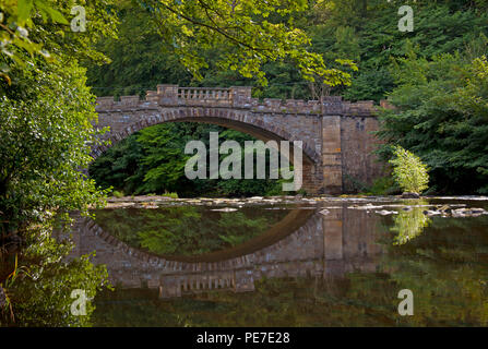 Nasmyth Bridge, River Almond, Almondell, East Calder, West Lothian, Scotland UK Stock Photo