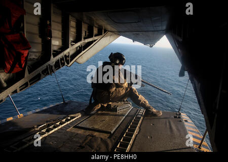 GULF OF ADEN (Oct. 29, 2015) U.S. Navy Petty Officer 1st Class Jared ...