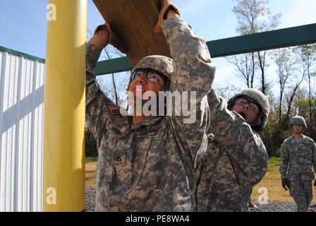 Army Reserve Soldiers From Bravo Company, 392nd Expeditionary Signal ...