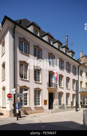 Chambre des Députés, Parliament House, Rue du Marche aux Herbes, Luxembourg City, Luxembourg, Europe  I Chambre des Députés, Parlamentsgebäude, Rue du Stock Photo