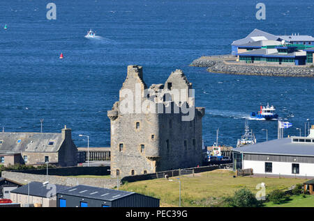 Scalloway harbor and Castle, Scalloway, Mainland, Shetland Islands, Scotland, UK 180701 73755 Stock Photo