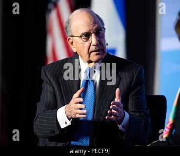 George Mitchell, former US Senate Majority Leader and former US Special Envoy for Middle East Peace, speaking at the J Street National Conference in W Stock Photo