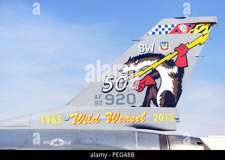 an-f-16-fighting-falcon-