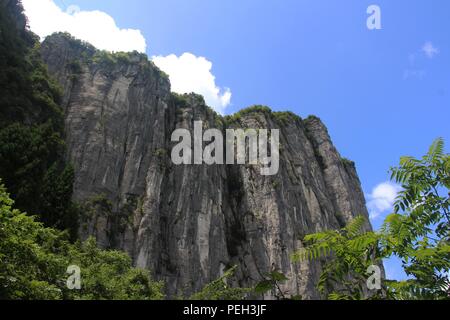 Enshi, Enshi, China. 15th Aug, 2018. Enshi, CHINA-Scenery of Qixingzhai Scenic Area in Enshi, central China's Hubei Province. Credit: SIPA Asia/ZUMA Wire/Alamy Live News Stock Photo