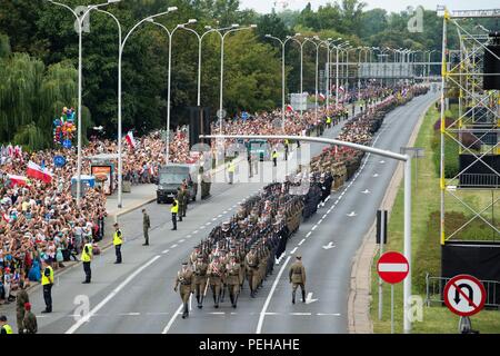 Warsaw, Poland. 15th Aug, 2018. Soldiers take part in the Great Independence Military Parade in Warsaw, Poland, on Aug. 15, 2018. Polish Army should be modernized and better equipped and the country's defense spending should grow to 2.5 percent of GDP, Polish President Andrzej Duda said on Wednesday during Polish Armed Forces Day celebrations in Warsaw. Credit: Jaap Arriens/Xinhua/Alamy Live News Stock Photo