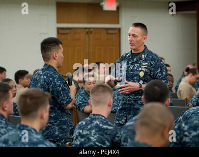 https://l450v.alamy.com/450v/pej4x4/150828-n-ot964-260-china-lake-calif-aug-28-2015-master-chief-petty-officer-of-the-navy-mcpon-mike-stevens-answers-a-sailors-question-during-an-all-hands-call-as-part-of-his-visit-to-naval-air-weapons-station-china-lake-this-visit-marks-stevens-first-time-in-china-lake-and-is-part-of-his-two-week-visit-to-various-commands-in-the-navys-southwest-region-us-navy-photo-by-mass-communication-specialist-1st-class-martin-l-careyreleased-pej4x4.jpg