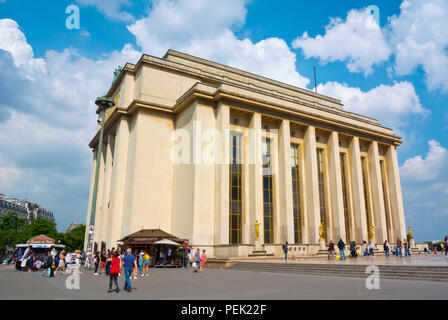 Theatre National de Chaillot and Cite de l'architecture et du patrimoine, architecture and monument museum, Place de Trocadero, Paris, France Stock Photo