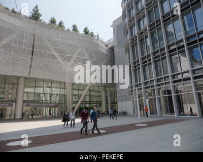 Salesforce Transit Center and Salesforce Tower in downtown San Francisco, California, USA Stock Photo