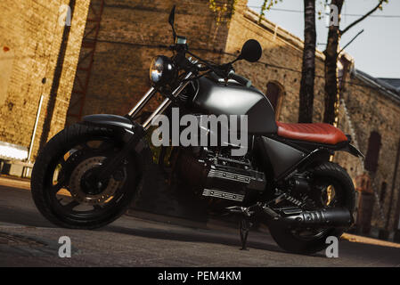 Cafe-racer motorcycle outdoor Stock Photo - Alamy