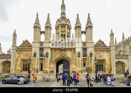 entrance-to-kings-college-