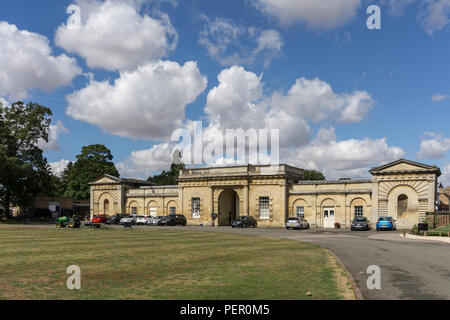 A  1763 gatehouse, built in the Palladian style, by the architect Robert Adam, viewed from the grounds of Kimbolton Castle, Cambridgeshire, UK Stock Photo