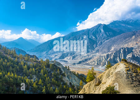 Beautiful mountain landscape overlooking the Bagmati river on a Sunny ...