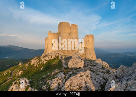 Rocca Calascio (Italy) - The ruins of a medieval village with castle and church, over 1400 meters on the Apennine mountains in the heart of Abruzzo Stock Photo