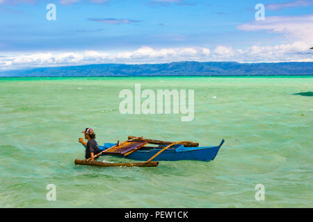 Philippines, Negros Island - Feb 05, 2018: Manjuyod White Sandbar Stock Photo