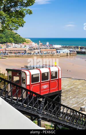 scarborough central tramway to the beach funicular cliff railway scarborough tramway yorkshire north yorkshire scarborough uk gb europe Stock Photo