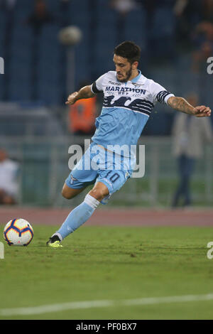 Rome, Italy. 18th Aug, 2018. 18.08.2018. Stadio Olimpico, Rome, Italy. SERIE A: LUIS ALBERTO in action during the ITALIAN SERIE A match between S.S. LAZIO VS NAPOLI at Stadio Olimpico in Rome. Credit: Independent Photo Agency/Alamy Live News Stock Photo