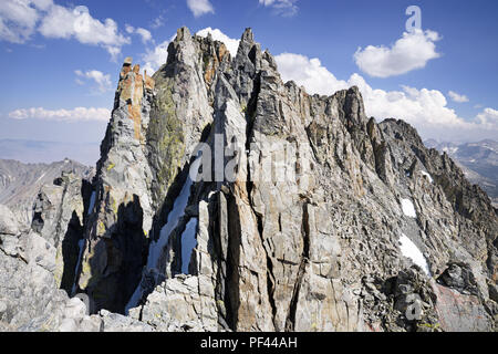 steep rock spires along the ridge between Mount Bolton Brown and Prater Mountain in the Sierra Nevada Mountains of California Stock Photo