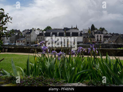 Auray. FRANCE. General Views GV's. of the town Auray and The Port of Saint-Goustan, Brittany,   11:19:02  Sunday  27/04/2014   © Peter SPURRIER, Stock Photo