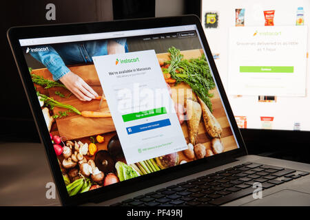 Milan, Italy - August 15, 2018: Instacart website homepage. Instacart logo visible. Stock Photo