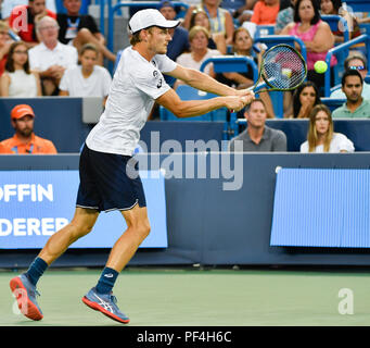Ohio, USA. 18 August 2018.  David Goffin (ESP) retires to lose to Roger Federer (SUI) 7-6, 1-1, at the Western & Southern Open being played at Lindner Family Tennis Center in Mason, Ohio. © Leslie Billman/Tennisclix/CSM Credit: Cal Sport Media/Alamy Live News Stock Photo