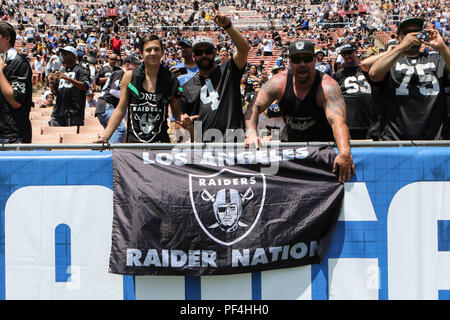 Los Angeles, USA. 18 August 2018. Oakland Raiders defensive end Tank  Carradine #96 during the NFL Oakland Raiders vs Los Angeles Rams at the Los  Angeles Memorial Coliseum in Los Angeles, Ca