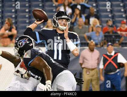 Nashville, USA. 18 August 2018. Tennessee Titans quarterback Luke Falk (11) throws a pass during the second half between the Tampa Bay Buccaneers and the Tennessee Titans and Nissan Stadium . (Mandatory Photo Credit: Steve Roberts/CSM) Credit: Cal Sport Media/Alamy Live News Stock Photo