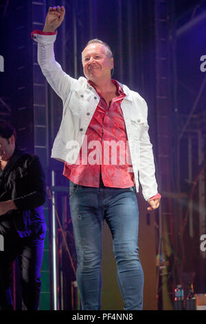 Simple Minds (with singer Jim Kerr) in July 1991 in München / Munich