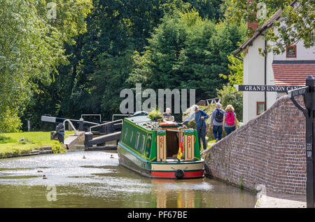 Boating on the Stratford upon Avon Canal at Kingwood Junction, Lapworth, Warwickshire, England, UK Stock Photo