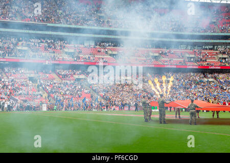 27 August 2016 - Warrington Wolves rugby league supporters travelled to Wembley Stadium to battle with Hull in the Ladbrokes Challenge Cup Stock Photo