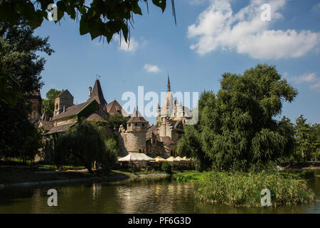 Budapest, Hungary. 14th August, 2018. A view towards Vajdahunyad Castle in the Városliget (City Park). Stock Photo