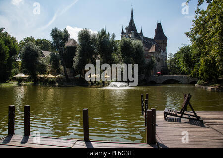 Budapest, Hungary. 14th August, 2018. A view towards Vajdahunyad Castle in the Városliget (City Park). Stock Photo
