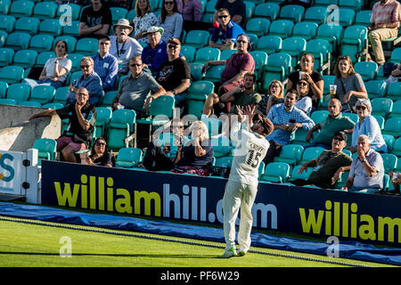 London, UK. 19 August 2018. Steven Croft takes a great catch to end the Surrey innings fielding for Lancashire against Surrey on day one of the Specsavers County Championship game at the Oval. David Rowe/Alamy Live News Stock Photo