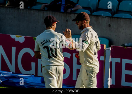 London, UK. 19 August 2018. Steven Croft takes a great catch to end the Surrey innings fielding for Lancashire against Surrey on day one of the Specsavers County Championship game at the Oval. David Rowe/Alamy Live News Stock Photo