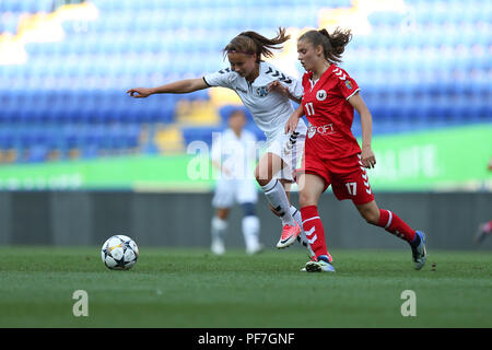 AUGUST 13, 2018 - KHARKIV, UKRAINE: Nadiia Kunina runs fast with spectacular impressive dribbling marked by Maria Neacsu. UEFA Women's Champions Leagu Stock Photo