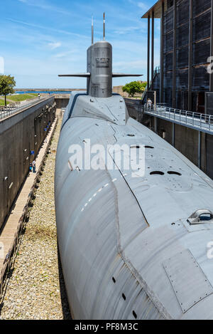 THE REDOUTABLE, THE FIRST FRENCH NUCLEAR BALLISTIC MISSILE SUBMARINE ...