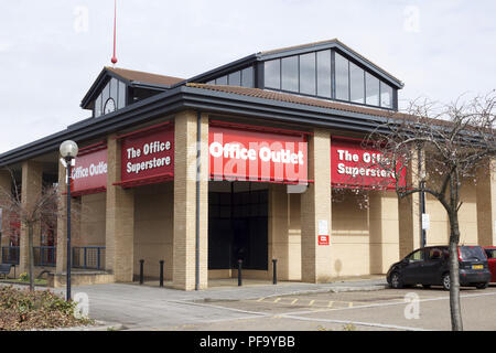 Milton Keynes, UK - March 29, 2018. Office Outlet store front on a retail park. Formerly owned by American company Staples Inc Stock Photo
