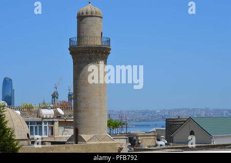 Mosque in Baku’s old town, Azerbaijan Stock Photo