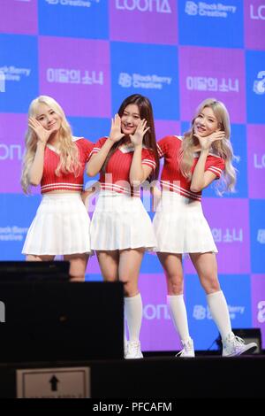 Seoul, Korea. 20th Aug, 2018. LOONA debut and perform at Yongsan district in Seoul, Korea on 20th August 2018.(China and Korea Rights Out) Credit: TopPhoto/Alamy Live News Stock Photo