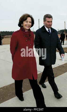 Russia. 21st Aug, 2018. Anne-Marie Idrac, French Secretary of State for Foreign Affairs, and Gnther Oettinger, European Commissioner for Energy, arrive in Portovaya Bay, Russia for Nord Stream's start of construction celebrations on April 9, 2010. Credit: Nord Stream Ag/Russian Look/ZUMA Wire/Alamy Live News Stock Photo