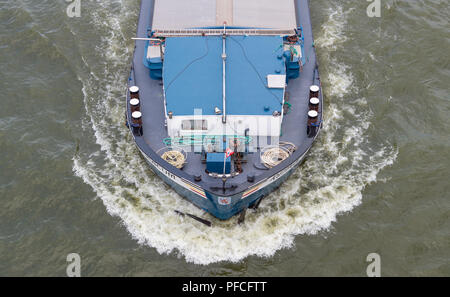 21 August 2018, Germany, Düsseldorf: An inland vessel travels on the Rhine. Photo: Christophe Gateau/dpa Stock Photo