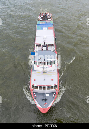 21 August 2018, Germany, Düsseldorf: A passenger ship is sailing on the Rhine. Photo: Christophe Gateau/dpa Stock Photo