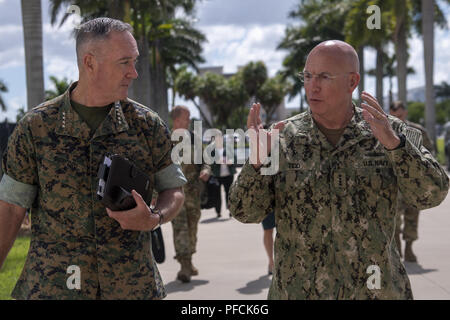 Washington Dc, District of Columbia, USA. 20th Aug, 2018. Marine Corps Gen. Joe Dunford, chairman of the Joint Chiefs of Staff, meets with Navy Adm. Kurt W. Tidd, commander, United States Southern Command, at Southcom Headquarters in Doral, Florida, Aug. 20, 2018. (DOD photo by Navy Petty Officer 1st Class Dominique A. Pineiro) US Joint Staff via globallookpress.com Credit: Us Joint Staff/Russian Look/ZUMA Wire/Alamy Live News Stock Photo