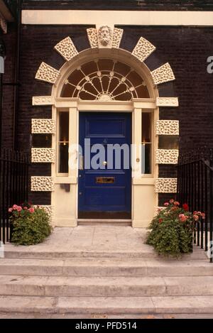 Great Britain, England, London, Bloomsbury, Bedford Square, Georgian doorway Stock Photo