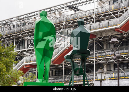 Paris sculptures Beaubourg - Sculptures of Renzo Piano and Richard Rogers, architects of the Centre Pompidou in Paris, France. Stock Photo