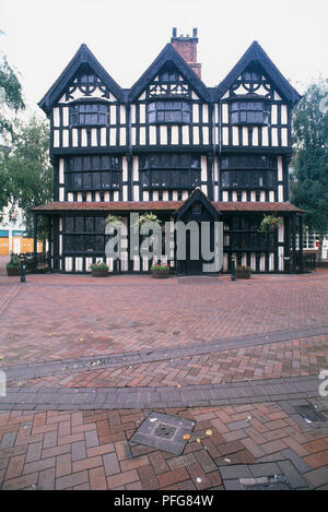 Great Britain, England, Herefordshire, Hereford, The Old House, timber-framed house built in 1621, housing museum, front view Stock Photo