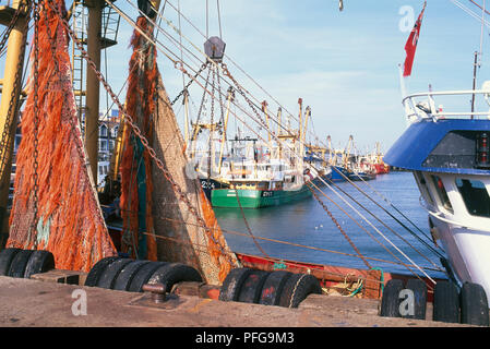 Great Britain, England, Suffolk, Lowestoft, fishing trawlers at quays Stock Photo