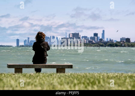 Northwestern University Lakefill in Evanston, Illinois, with a view of Lake Michigan and the Chicago skyline. Stock Photo